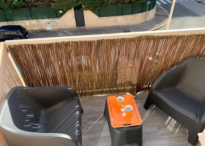 Avec Climatisation Et Parking